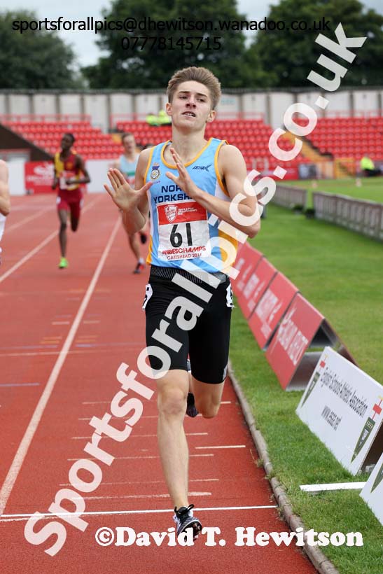 Inter boys 800 metres, English Schools Track and Field. Photo: David T. Hewitson/Sports for All Pics